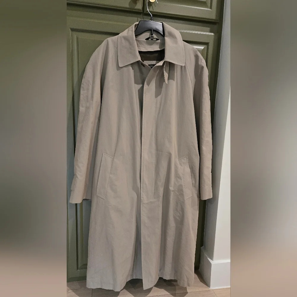 Joseph A Bank mens trench coat